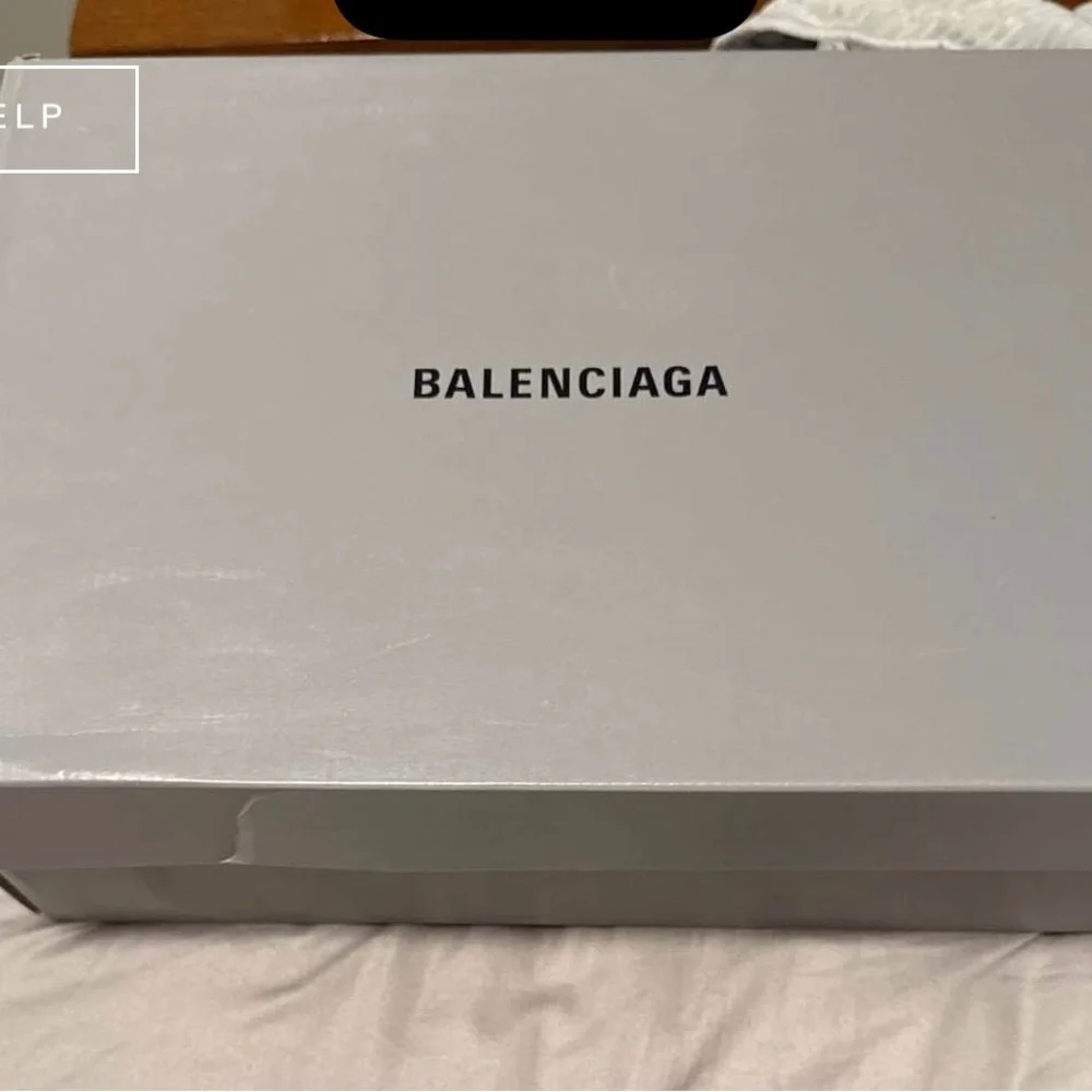 Balenciaga Men’s Track 2 Open Sneakers - Picture 7 of 7